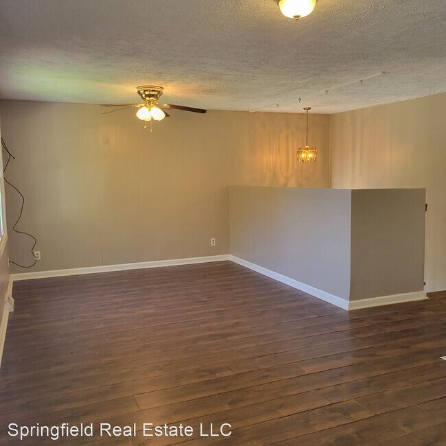 Foto del edificio - 4 br, 1.5 bath House - 2022 E Cedar St