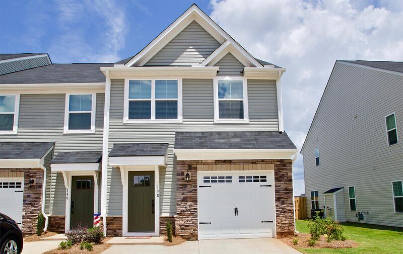 Primary Photo - 138 Roseridge Dr