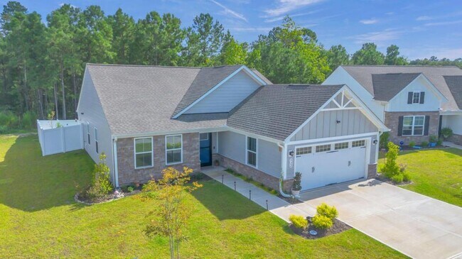 Foto del edificio - 922 Daylily Cir