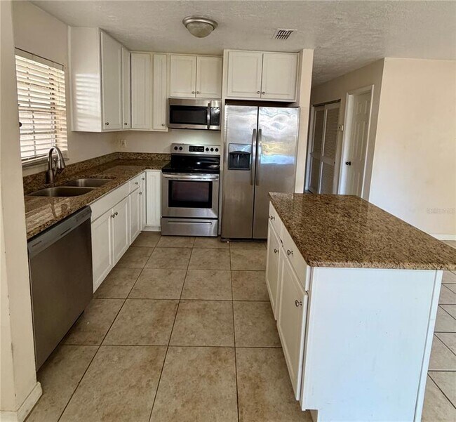 Foto del edificio - 5502 S Elkins Ave