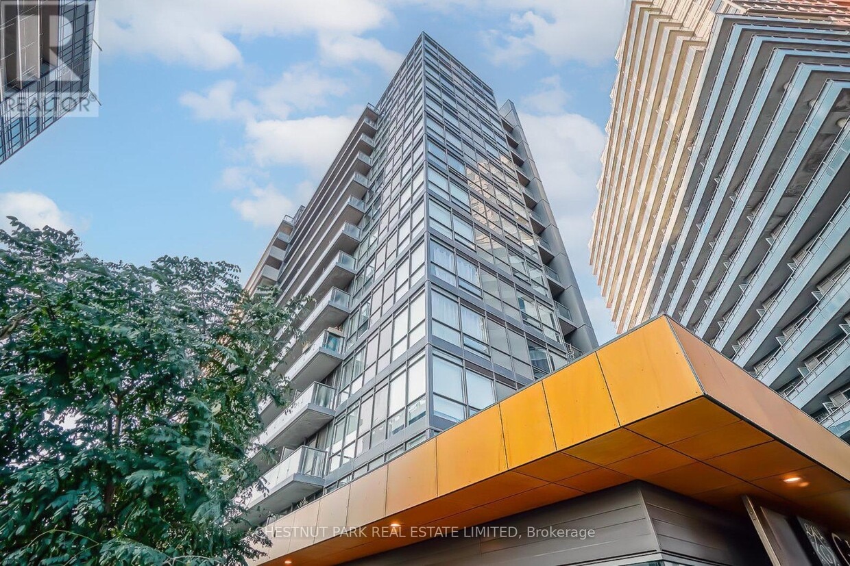 Primary Photo - 20-620 Joe Shuster Way