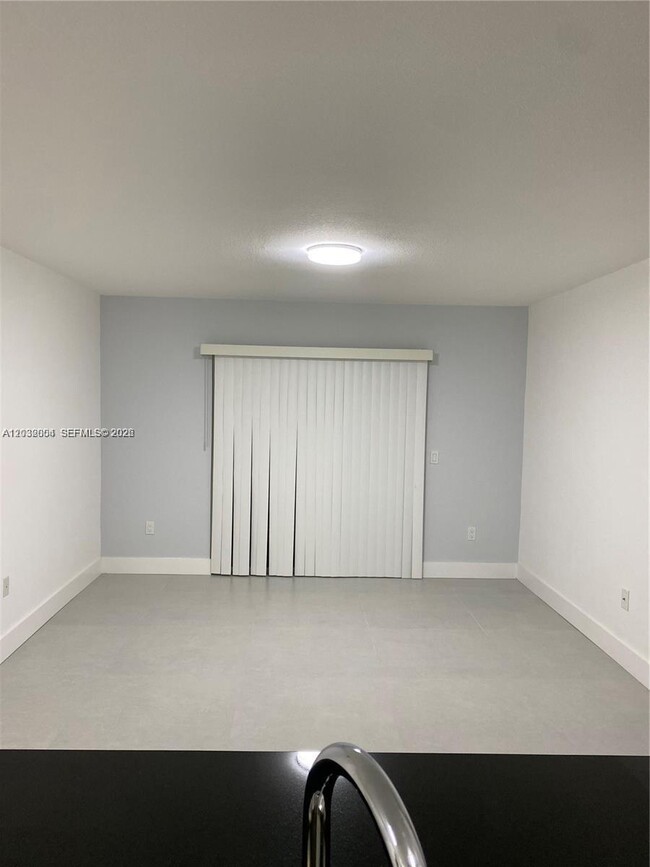 Foto del edificio - 15480 SW 284th St
