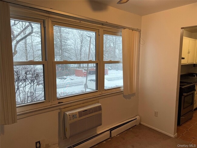 Building Photo - 58 Parkside Dr