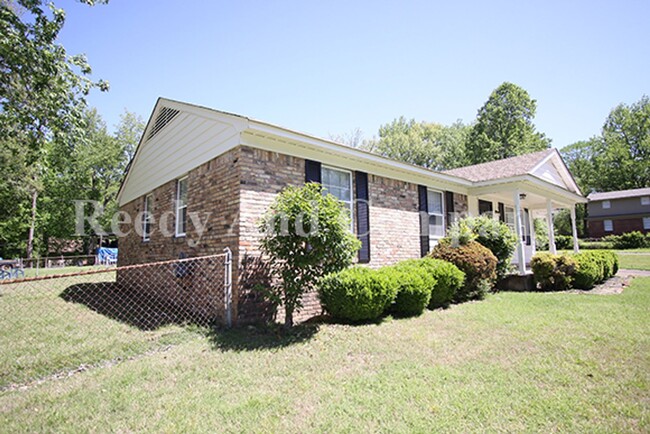 Building Photo - 3792 Kipling Ave