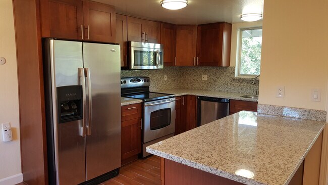 Building Photo - 14225 Lora Dr