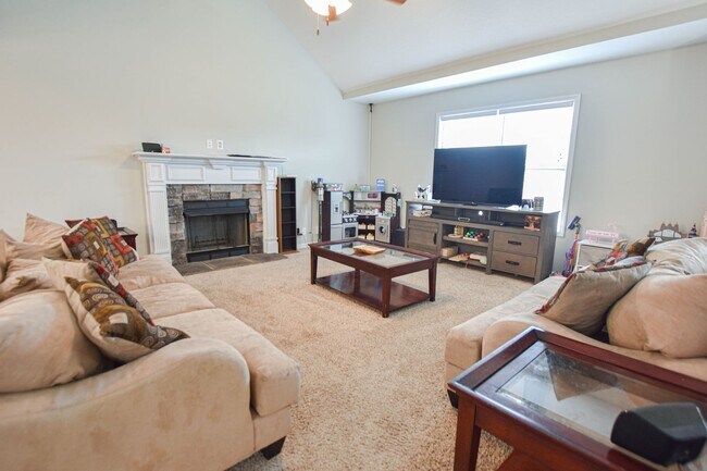 Foto del edificio - Pet Friendly Five Bedroom!