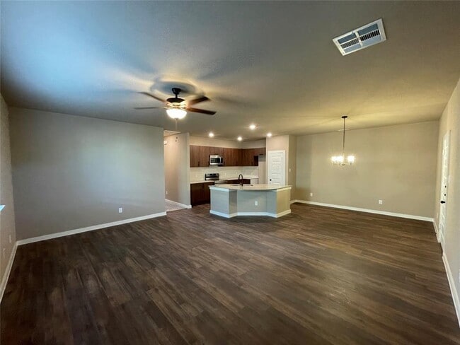Building Photo - 9793 Grosbeak Ln