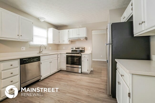 Foto del edificio - 7289 Timbercreek Ct