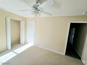 Building Photo - 5811 Crystal Lake Ln