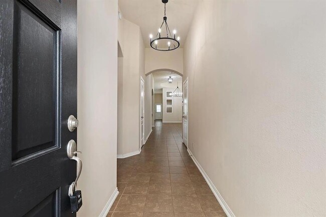 Foto del edificio - 16007 David Hill Ln