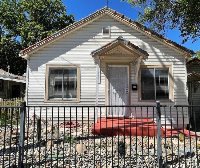 Building Photo - 608 California St