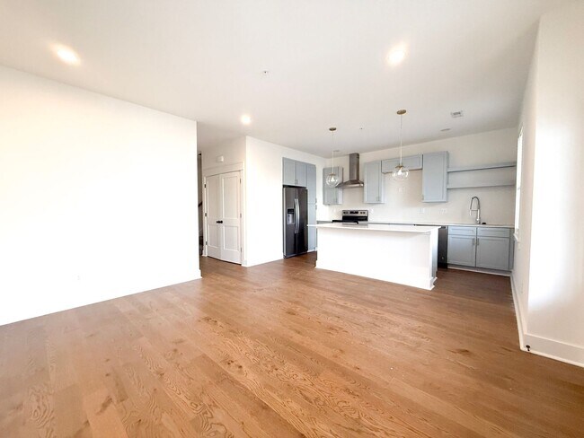 Foto del edificio - 4-Bedroom HOA Home with Pool Access Near Downtown Cookeville