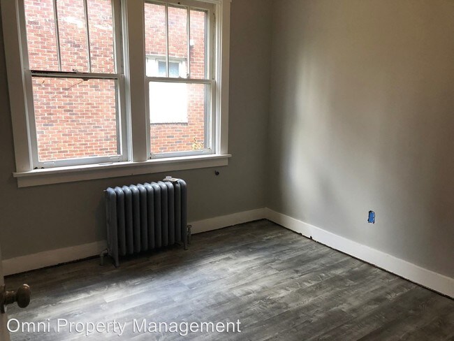 Building Photo - 3 br, 1 bath Apartment - 3861 Brighton Road