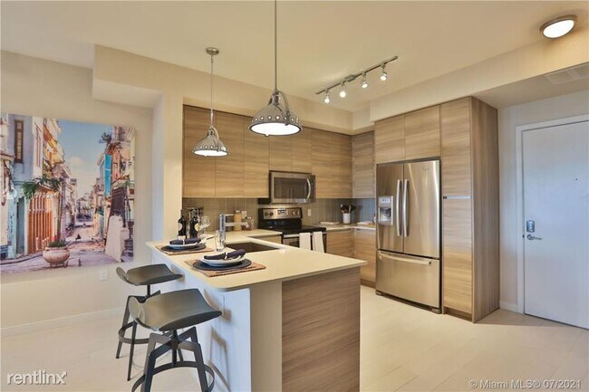 Foto del edificio - 8217 SW 72nd Ave