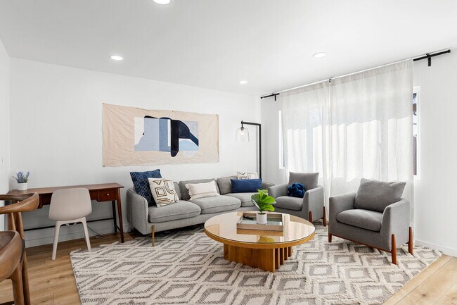 Foto del edificio - 321 N Gertruda Ave