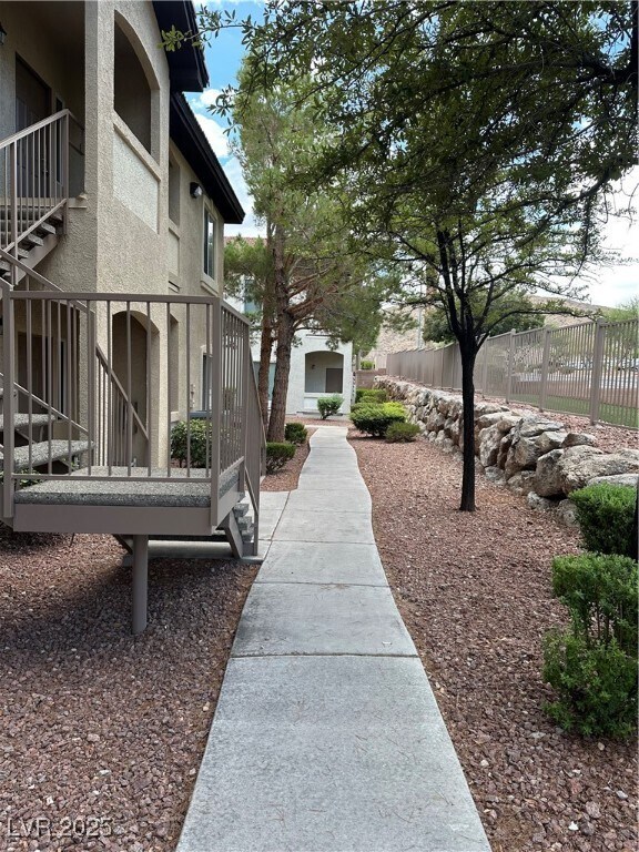 Foto principal - 3395 Cactus Shadow St