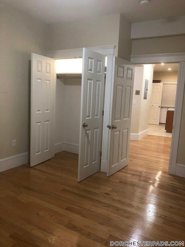 Foto del edificio - 408 Neponset Ave