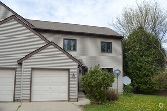 Building Photo - 5212 Rustling Oaks Ln