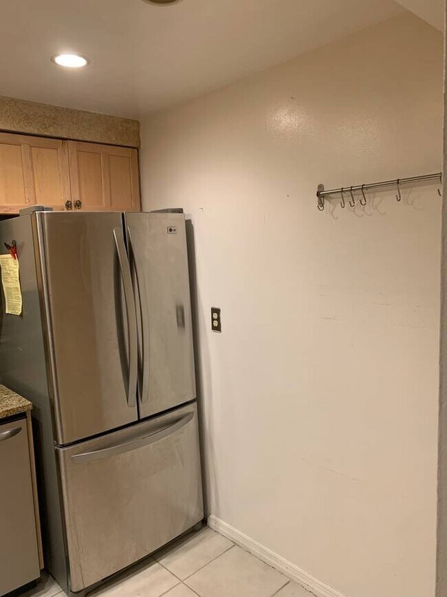 Foto del edificio - 7640 Tremayne Pl