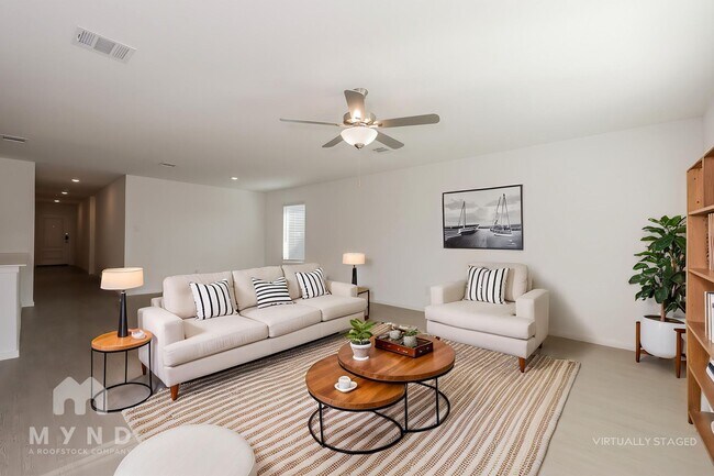 Building Photo - 2724 River Knl Ln