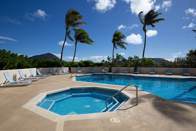 Building Photo - 250 Kawaihae St