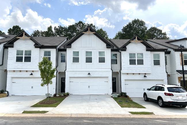 Building Photo - 421 Auburn Crossing Dr
