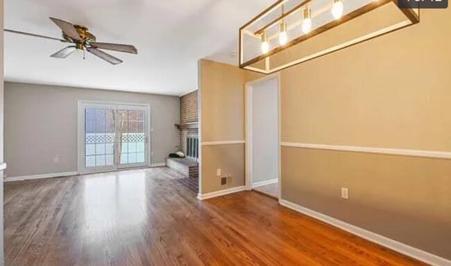 Foto del edificio - 752 Ticonderoga Ave