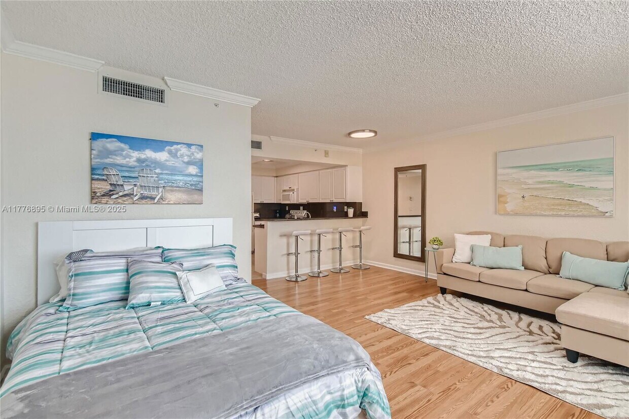 Foto principal - 2501 S Ocean Dr