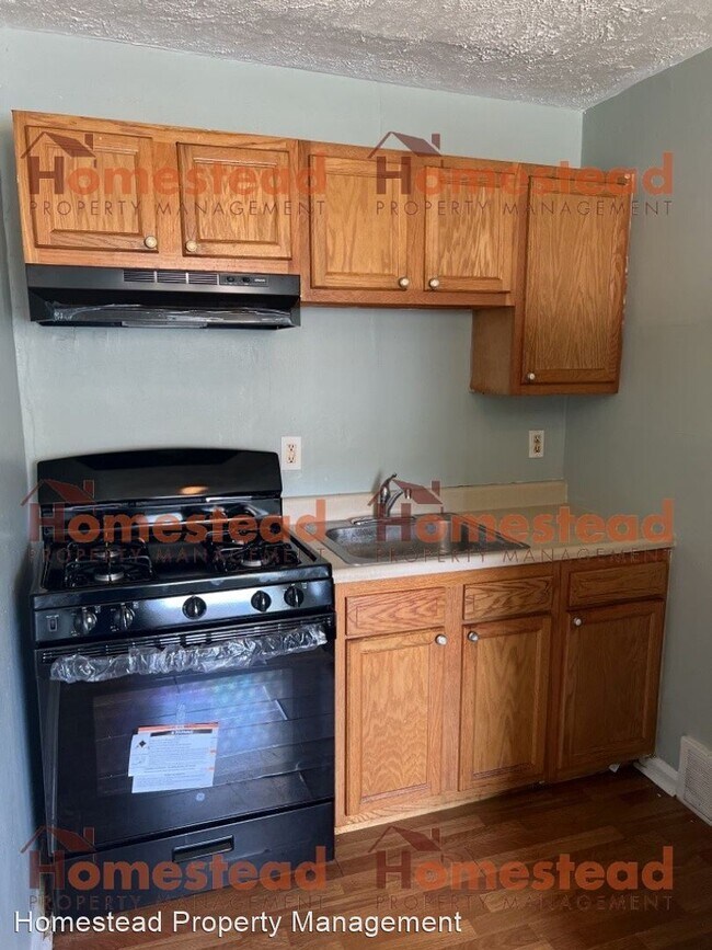 Foto del edificio - 2 br, 1 bath House - 1024 Pine Rd