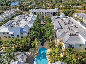 Building Photo - 225 S Latitude Cir