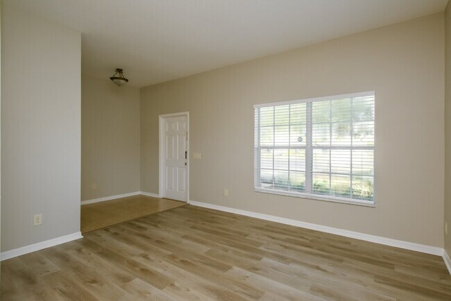 Foto del edificio - 9011 40th Ct E