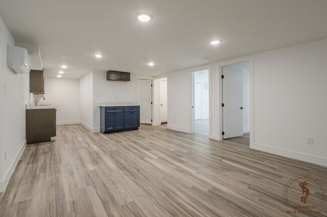 Foto del edificio - 910 Rood Ave