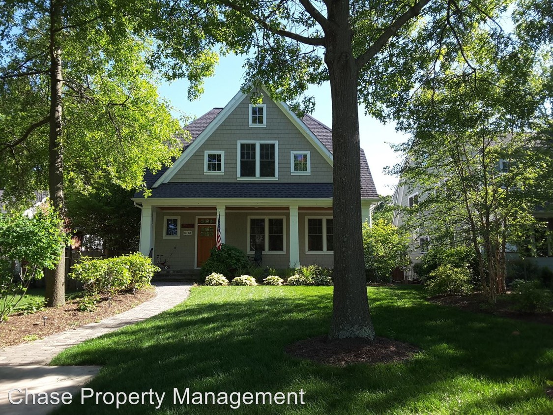 Primary Photo - 3 br, 4.5 bath House - 803 Parkwood Avenue