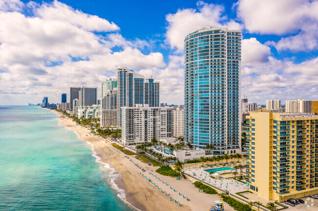 Trump Hollywood - Apartments in Hollywood, FL | Apartments.com