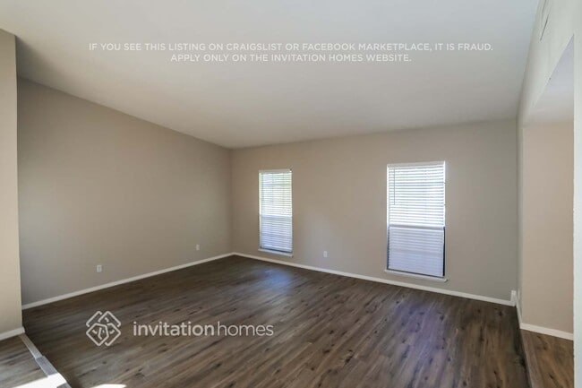 Foto del edificio - 6304 Jennings Dr