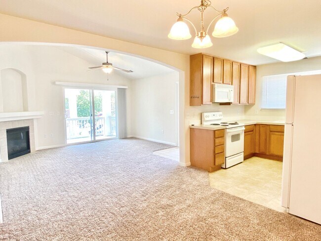 Foto del edificio - Gorgeous 2 Bedroom/2 Bathroom Condo in Loveland - Centerra!  Great Location for Commuters! New LV...