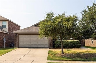 Building Photo - 1203 Rainer Dr