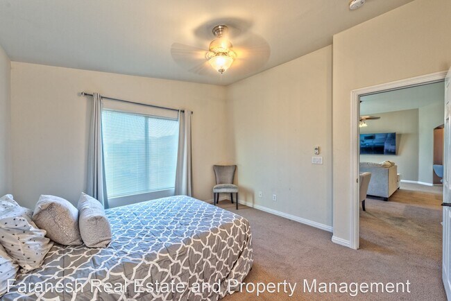Building Photo - 2 br, 2 bath House - 8628 Tom Noon Ave #101