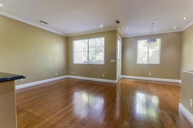 Building Photo - 6106 Rancho Brida