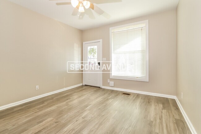 Foto del edificio - 3823 River Park Dr