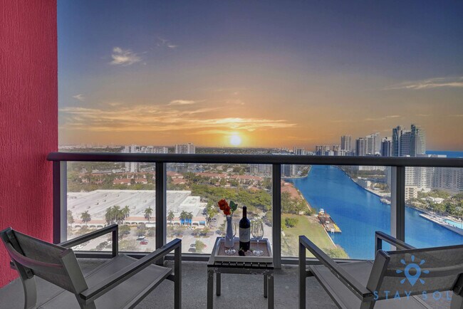 Foto del edificio - 2602 E Hallandale Beach Blvd