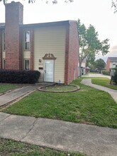 Building Photo - 1413 Bonanza Rd