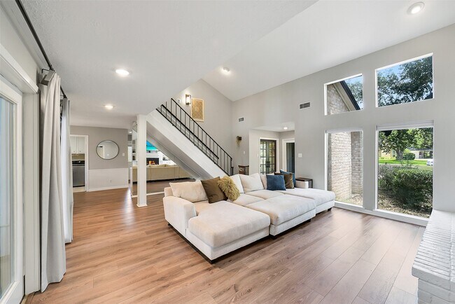 Foto del edificio - 18107 Partridge Green Ct