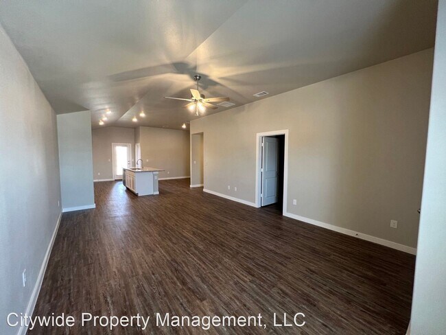 Foto del edificio - 3 br, 2 bath House - 412 E 31st Street