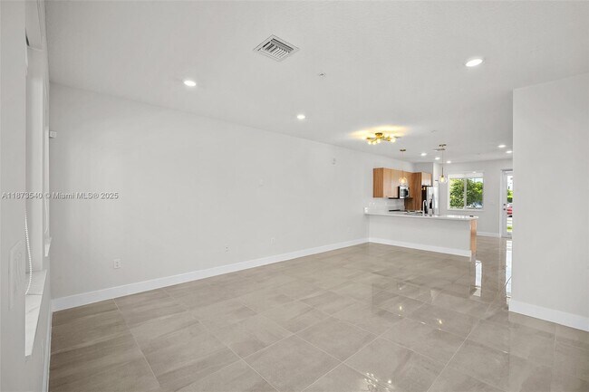 Foto del edificio - 10270 NW 66th St