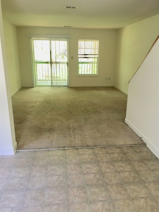 Building Photo - 2 br, 2.5 bath  - 2510 Avent Ferry Rd Apt 208