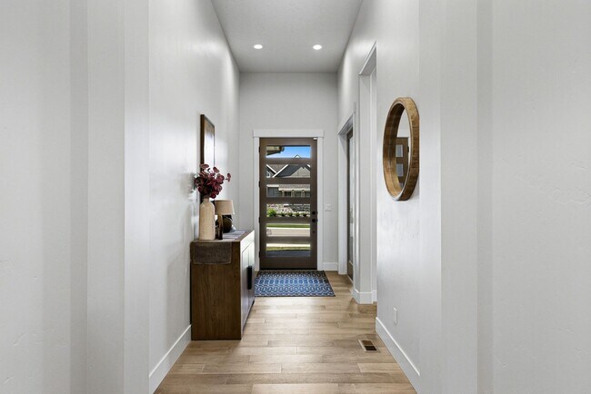 Building Photo - House for Lease in the Hills of Dry Creek Ranch