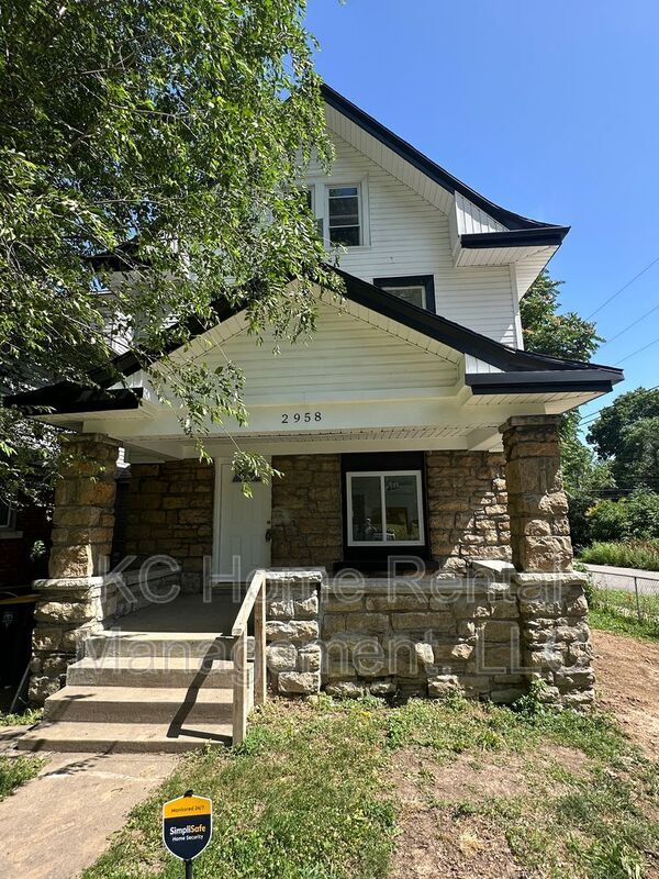 Building Photo - 2958 Lockridge Ave