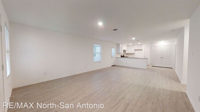 Building Photo - 3 br, 2 bath House - 13919 Jersey Cow