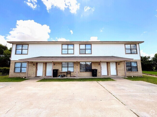 Building Photo - 1208 Monroe Loop
